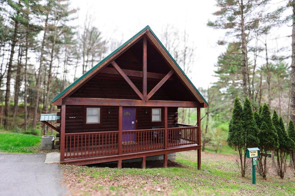 The Cabins At Pine Haven - Beckley Beaver Екстериор снимка
